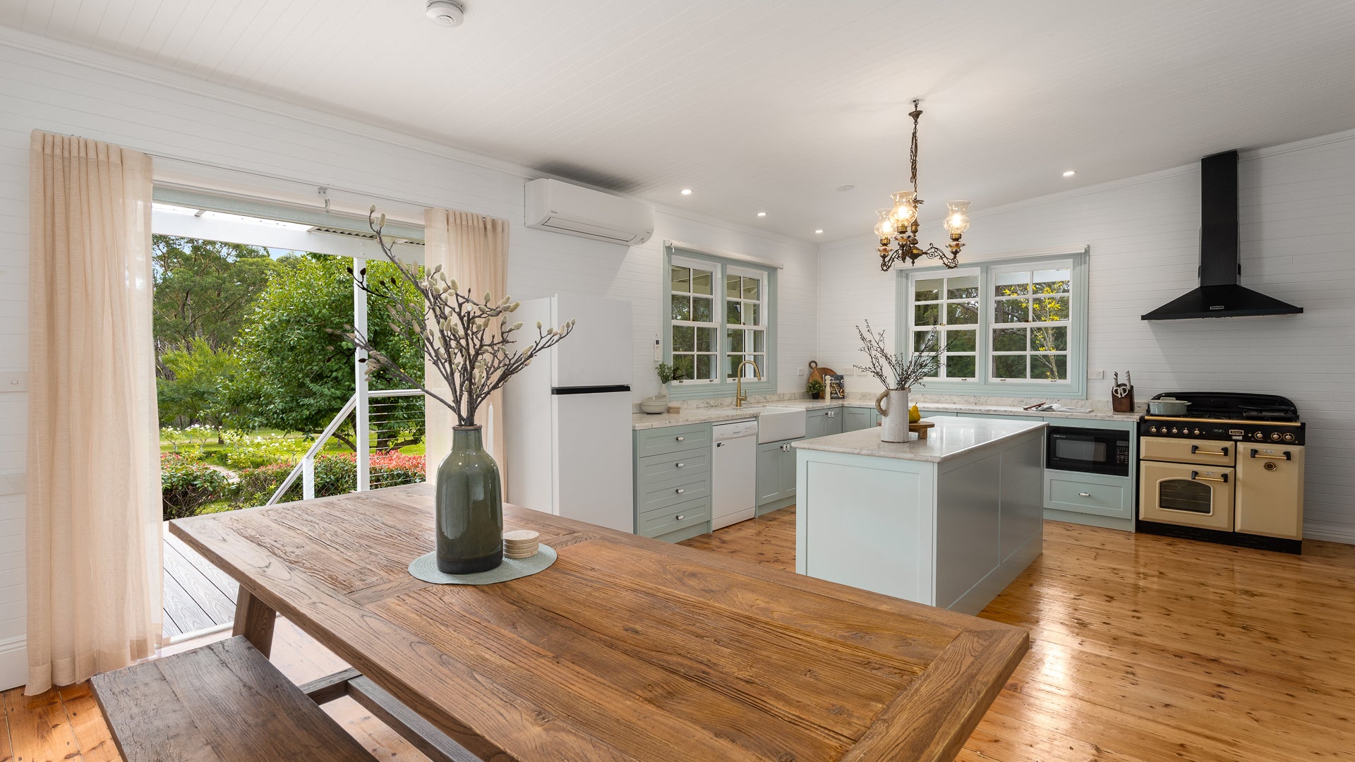 Oatley Cottage